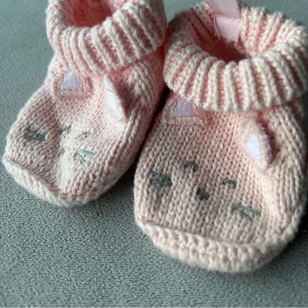 3 for $25 ~ Knit Kitty Cat Baby Boot Slippers ~ Baby Size 0-3 Months